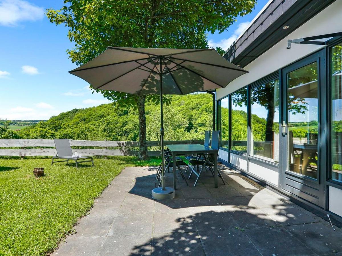 Hotel Landal Wirfttal Stadtkyll Exterior foto